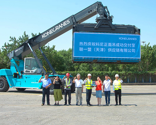 啟洋租賃：山西正面吊操作規(guī)程與注意事項